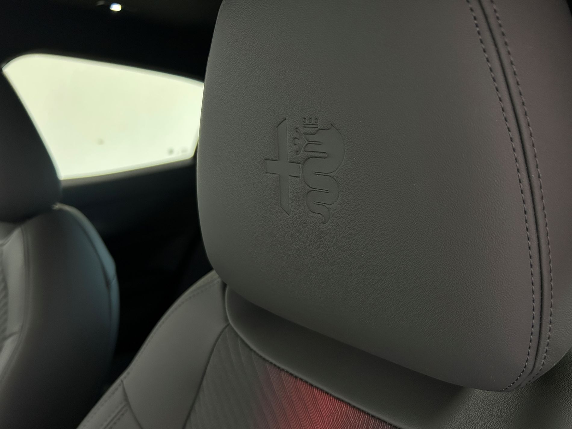 Junior 1.2 ibrida Speciale - Autoviemme